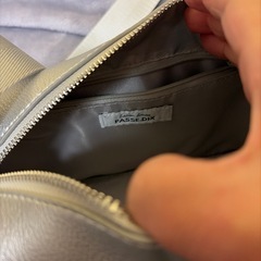 しまむら　ショルダーバッグ　シルバーの画像