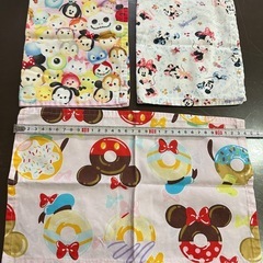 ディズニー　ミニー巾着3枚、ランチョンマットなど の画像