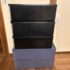 衣装ケース5個の画像