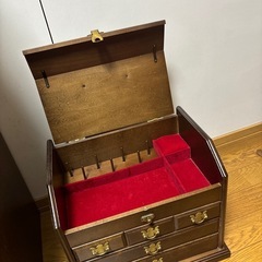 【取引終了】レトロ　アンティーク　手芸箱の画像