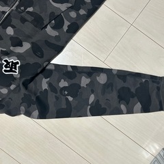 APE ブラックアイパッチ パーカーの画像