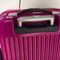 スーツケース　キャリーケースの画像