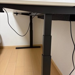 IKEA 電動昇降デスク MITTZON ミットゾーン 160×80｜白×黒｜定価5.3万｜引き取り限定の画像