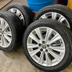 235/50R18  ヨコハマブルーアース RV03  バリ山　2025年25週製造　ベルファイア純正ホイールの画像