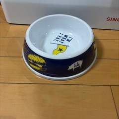 犬猫兼用エサ入れ未使用の画像