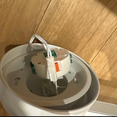 ライティングレール　ホワイト スポットライト 3つセッの画像