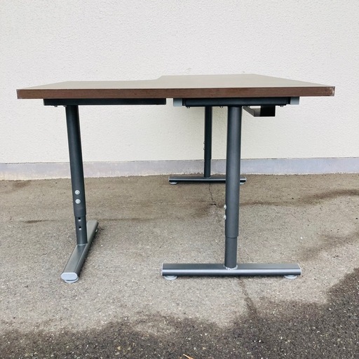 11/3までの出品!!ニトリ デスク リッケン2 140-DBR ニトリ デスク リッケン2 140-DBR 高さ調整可 11/2までの出品!!