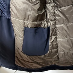 美品　イタリアで購入　スタイリッシュ　ネイビー　コート　ないろナイロンの画像