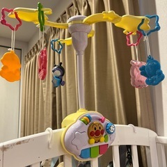 4点セット！アンパンマンメリー　ハイシートベビーベッド　ベッド　木製　ホワイト　ファルスカ　持ち運びベッド　プレイジム　の画像