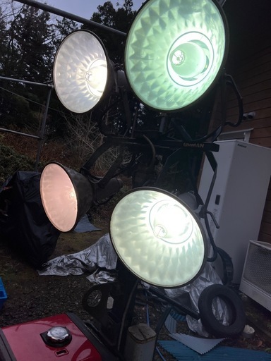 4灯式投光機　AIRMAN 発電機HP2800SV 