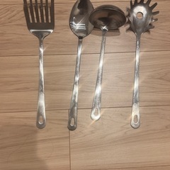 皿グラスキッチンツール収納ケース箱などまとめの画像