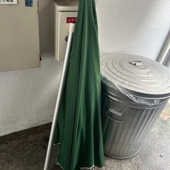 ロゴス　大きめパラソルの画像