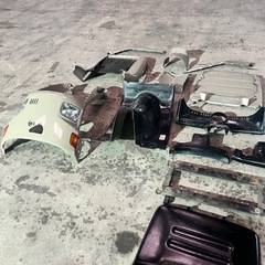 ジャイロキャノピー TA02後期 各種カウル多数セット／現状・補修ベースの画像