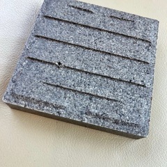 タイルグレー　100㎜角平 1枚55円　お引取りです！ タイル 大理石 御影石 ロックガーデンなどの画像