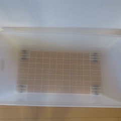 衣装ボックスの画像