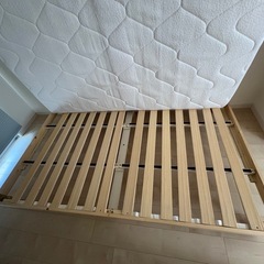 ベッドフレーム/セミダブル
の画像