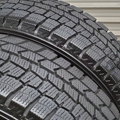バリ山　2022年製　ダンロップ　ウインターマックス　155/65R13 スタッドレスタイヤの画像