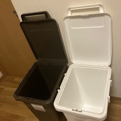 収納ボックスの画像