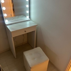 洗濯機　ドレッサー　テレビ台　リビングテーブルの画像