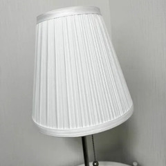 【受付終了：お渡し決まりました】IKEA / テーブルランプ / オースティード / ニッケルメッキ・ホワイトの画像