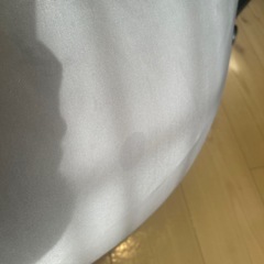 体にフィットするソファの画像