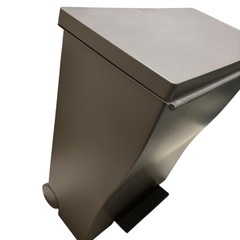 45リット横型　ゴミ箱　ペダルの画像