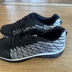 新品　メンズカジュアルスポーツシューズ  27,5cmの画像