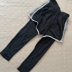 スパッツ とパンツ のセットの画像
