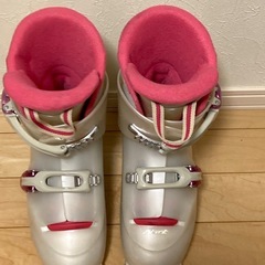 スキーブーツ　23.0cm
の画像