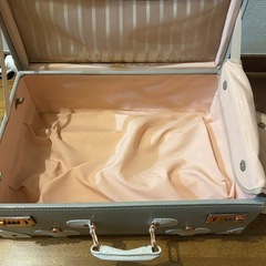 【取引中】機内持ち込みサイズ キャリーケースの画像