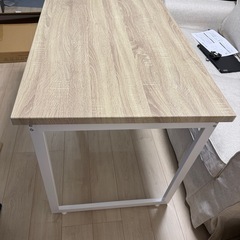 ダイニングテーブル/デスク/テーブルの画像