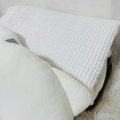 クッションなどの画像