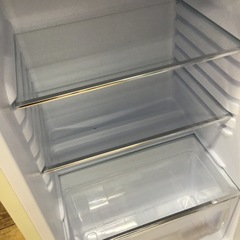 #L-49【ご来店頂ける方限定】オーヤマのレトロ調2ドア冷凍冷蔵庫ですの画像