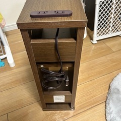 サイドテーブル　ナイトテーブル の画像