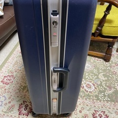 美品　aceエース　大型スーツケース　紺色の画像