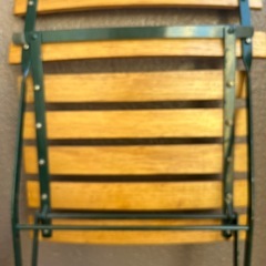 折りたたみ椅子の画像