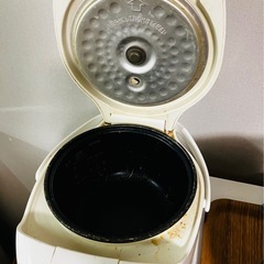 炊飯器の画像