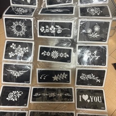 ボディージュエリーセットの画像