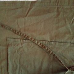 コットン製オリーブグリーンのガーデニングエプロンの画像