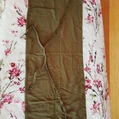 コットン製オリーブグリーンのガーデニングエプロンの画像