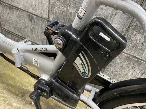 乗車可能 中古　折り畳み電動自転車　tdn-212l
