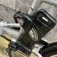 乗車可能 中古　折り畳み電動自転車　tdn-212lの画像