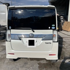 ダイハツタントカスタム la600sの画像
