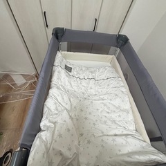 apricaベビーベッドの画像