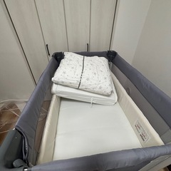 apricaベビーベッドの画像