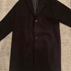 お値下げしました♪定価4990円ユニクロバギーカ－ブジ－ンズ&ネイビーコ－ト2点セットの画像