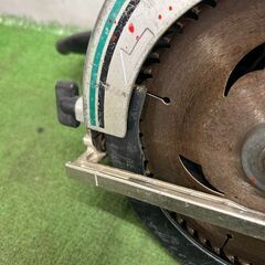 マキタ M585 マルノコ 190mm【野田愛宕店】【店頭取引限定】【中古】管理番号：ITF212VM88T2の画像