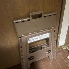 折りたたみスツールの画像