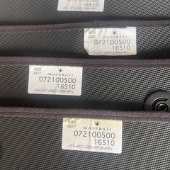 マセラティ　クアトロポルテ　フロアマット4枚セットの画像