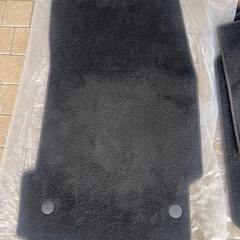 マセラティ　クアトロポルテ　フロアマット4枚セットの画像